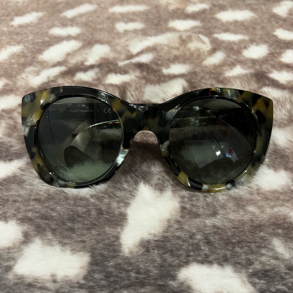Tory Burch Sunglasses (Never Worn)